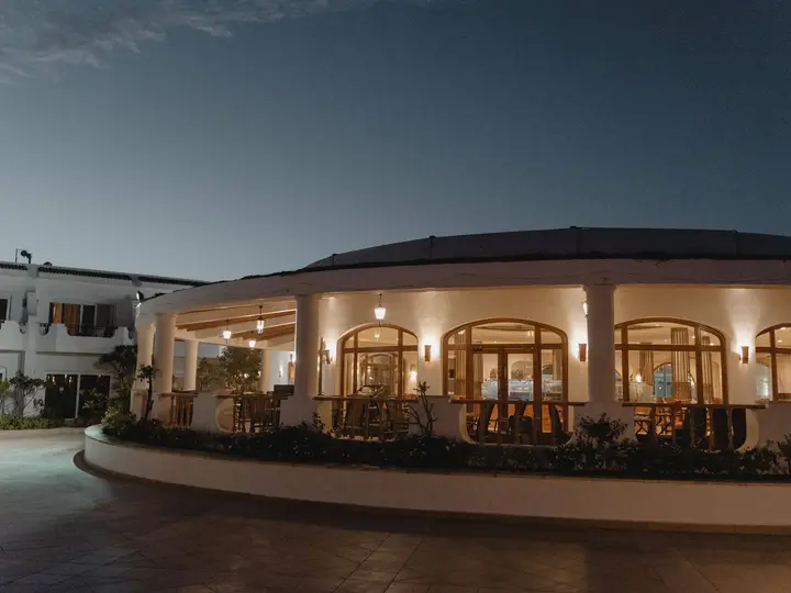 A place that represents restaurants and hospitality.
